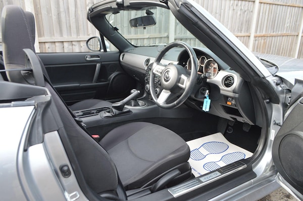 Used Mazda MX-5 2010 for sale - 75448502: Photo 2