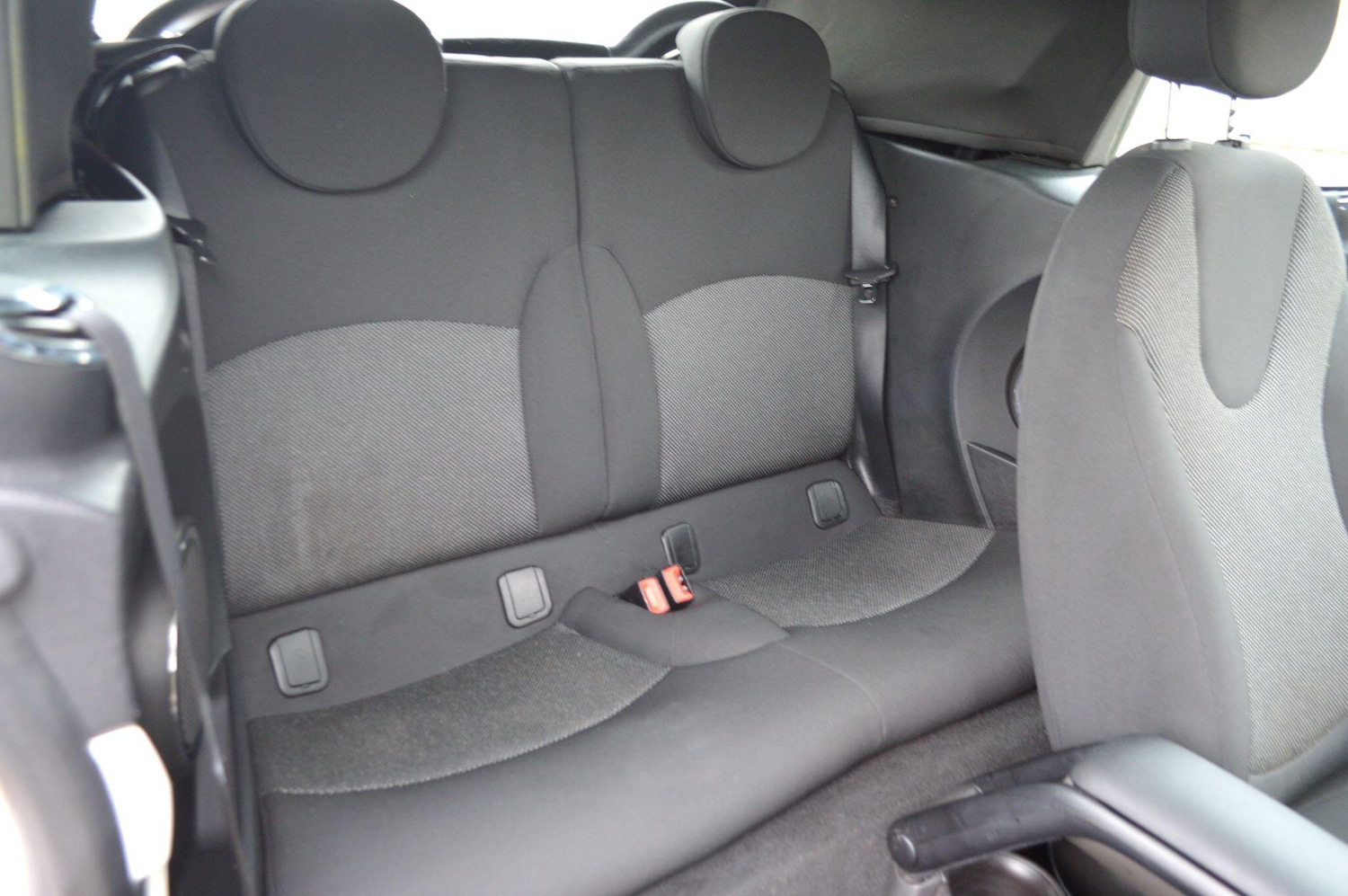 Used MINI Convertible 2014 for sale - 77784778: Photo 13