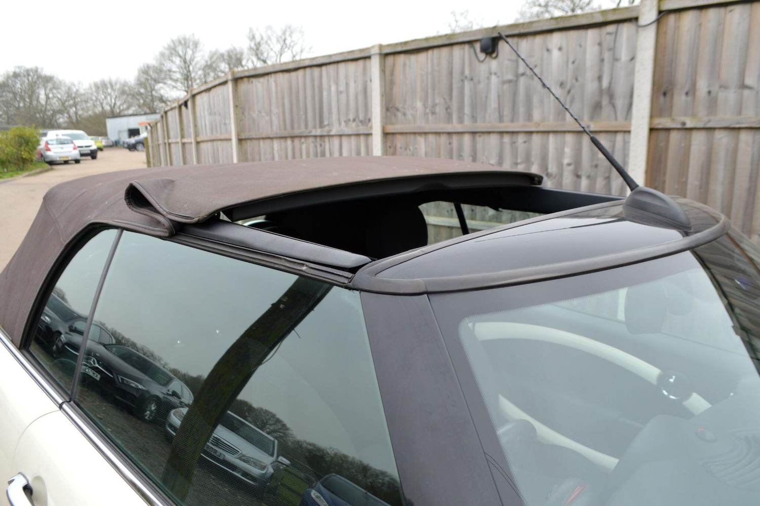 Used MINI Convertible 2014 for sale - 77784778: Photo 17