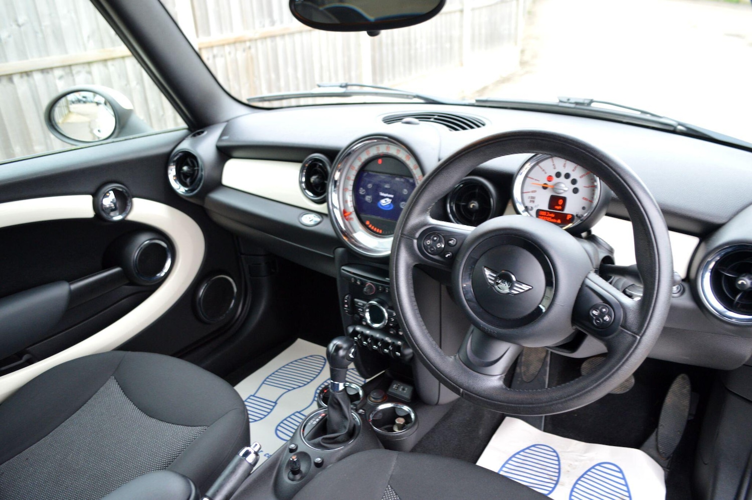 Used MINI Convertible 2014 for sale - 77784778: Photo 21