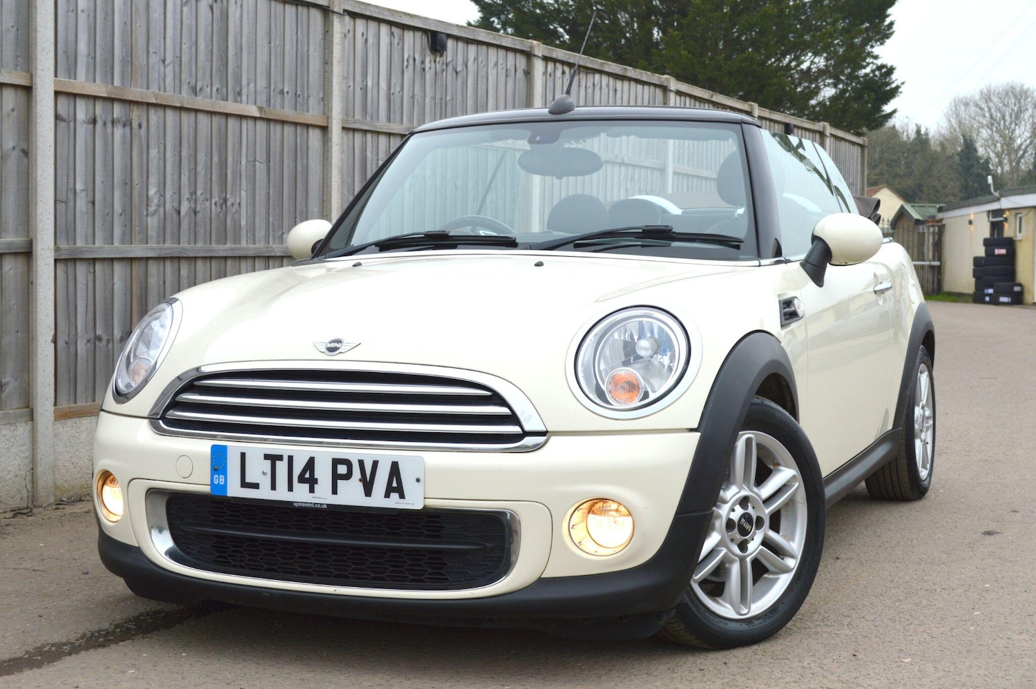 Used MINI Convertible 2014 for sale - 77784778: Photo 27