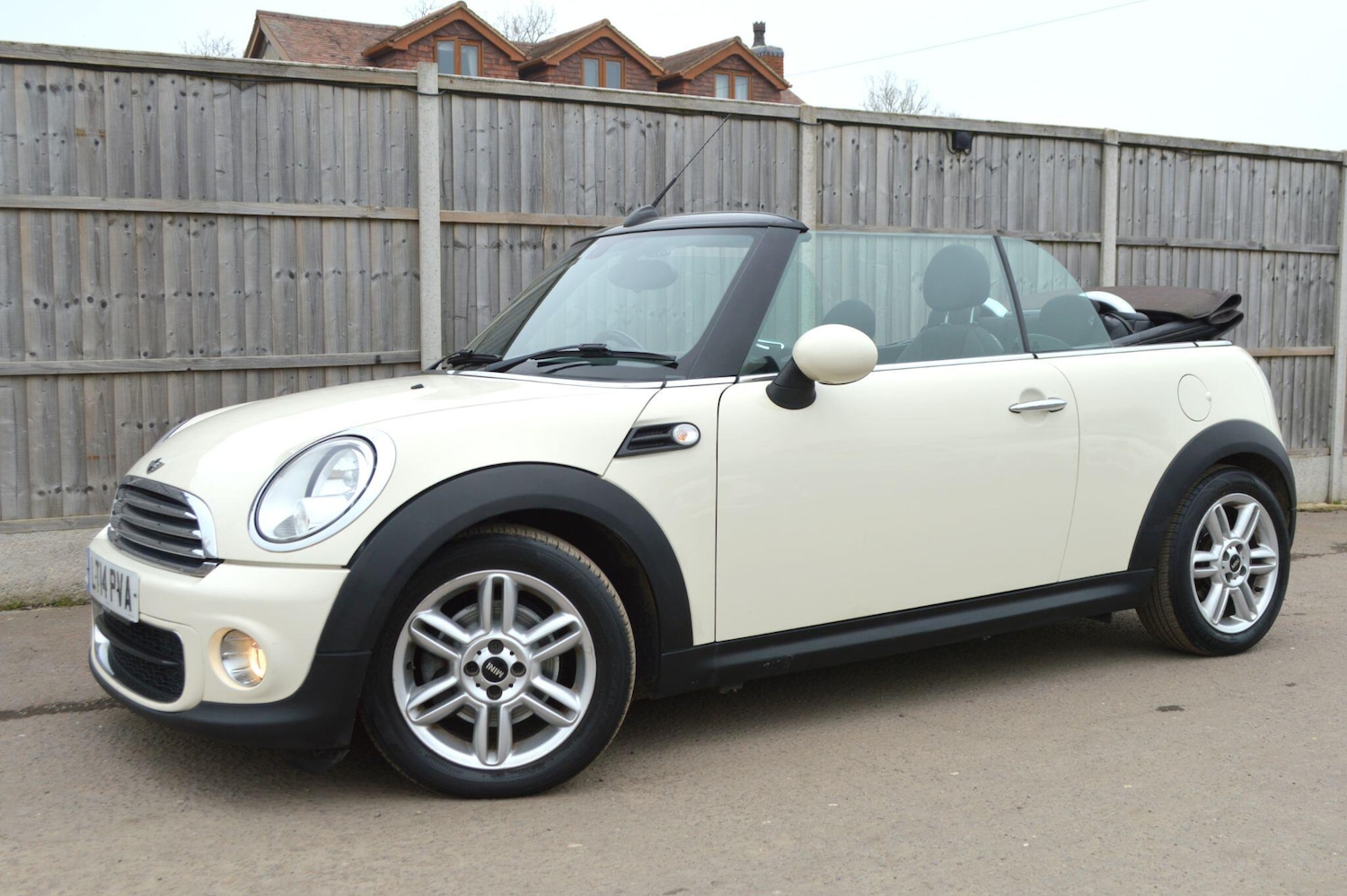 Used MINI Convertible 2014 for sale - 77784778: Photo 35