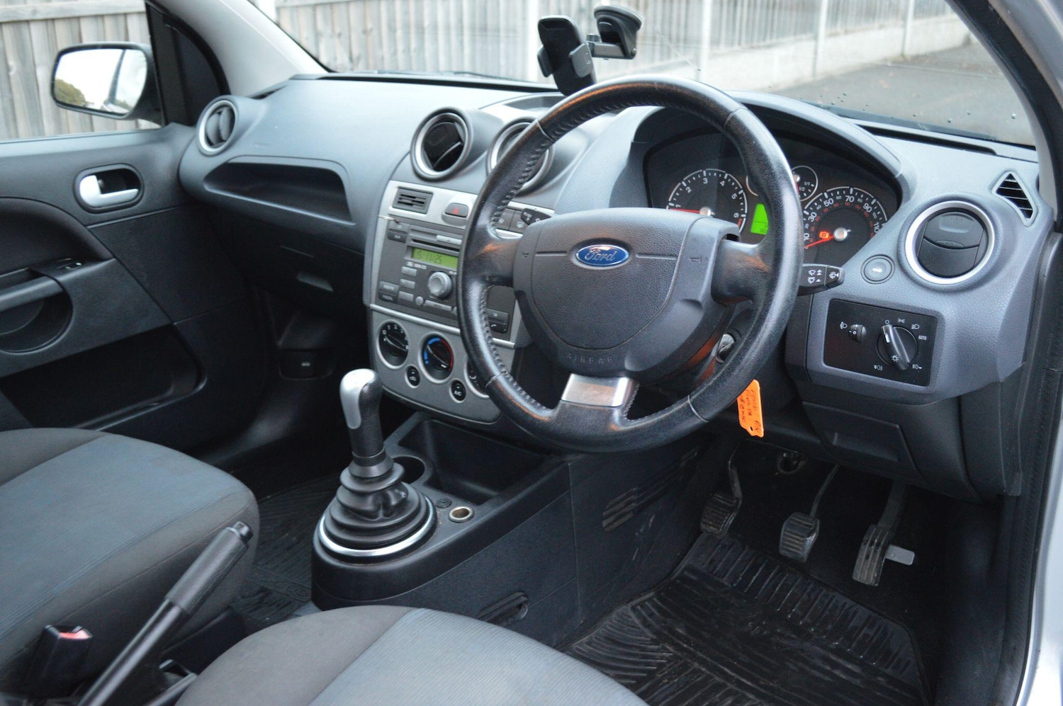 Used Ford Fiesta 2009 for sale - 76659423: Photo 2