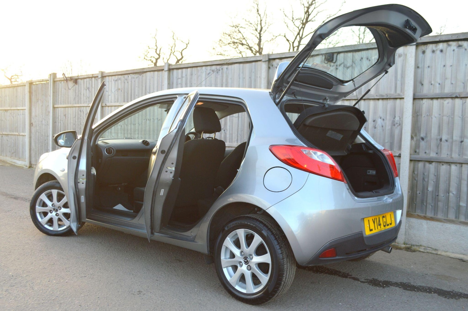 Used Mazda Mazda2 2014 for sale - 77683117: Photo 13