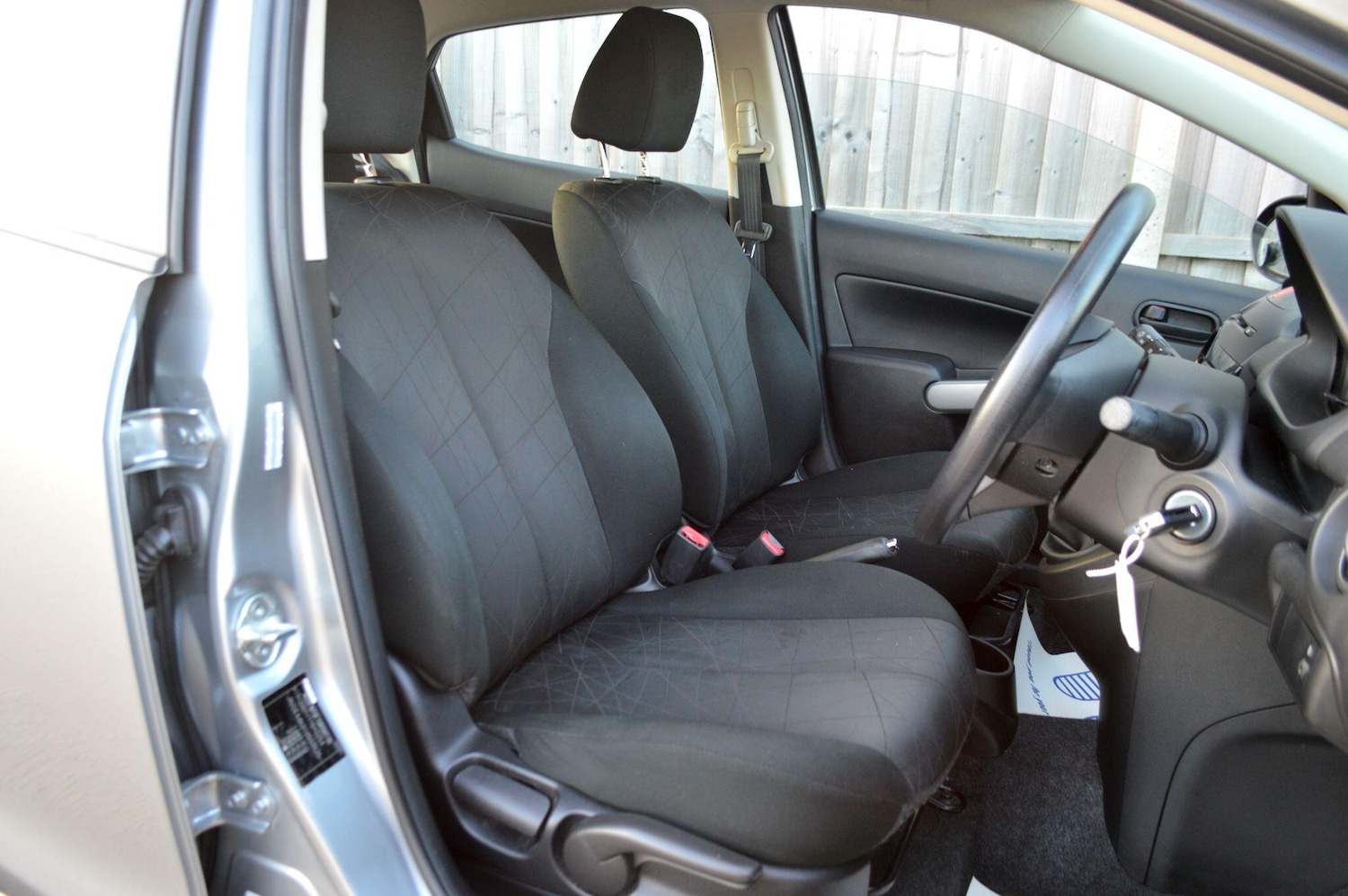 Used Mazda Mazda2 2014 for sale - 77683117: Photo 15