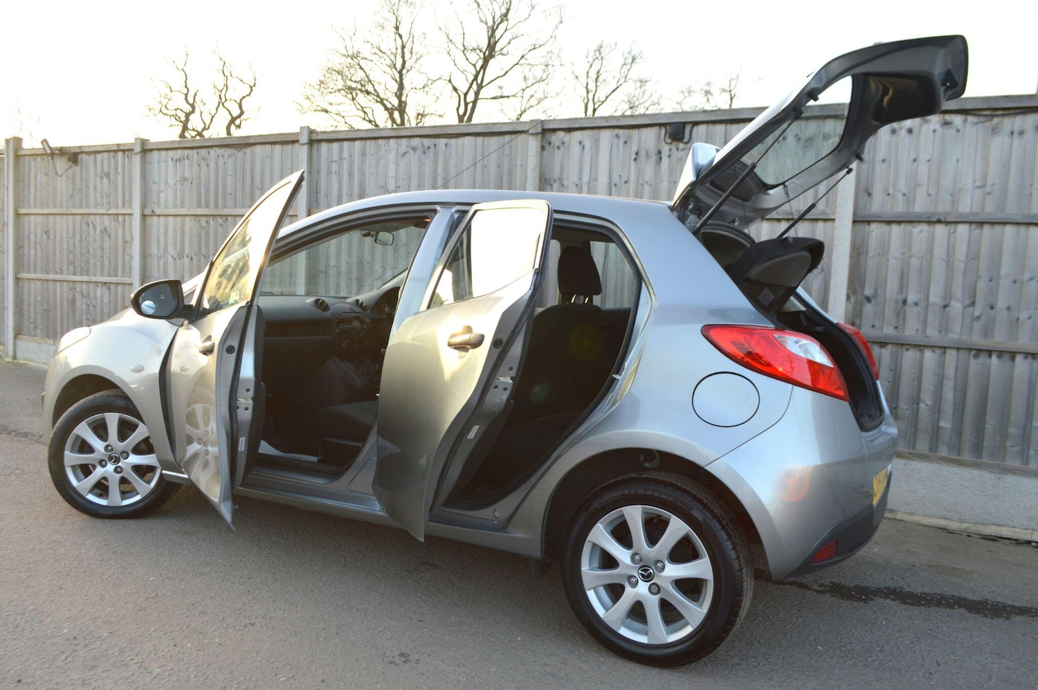 Used Mazda Mazda2 2014 for sale - 77683117: Photo 17