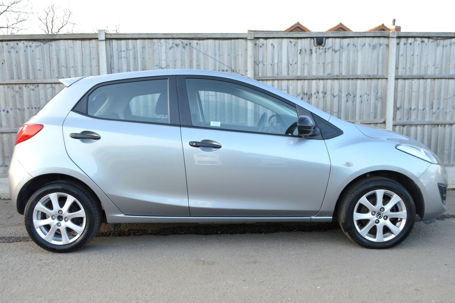 Used Mazda Mazda2 2014 for sale - 77683117: Photo 24