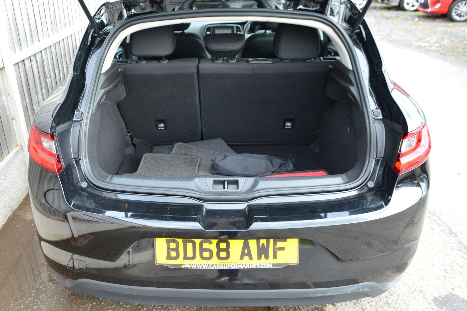 Used Renault Megane 2018 for sale - 76348721: Photo 12