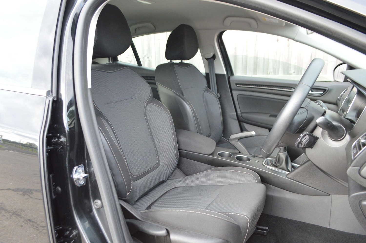 Used Renault Megane 2018 for sale - 76348721: Photo 16