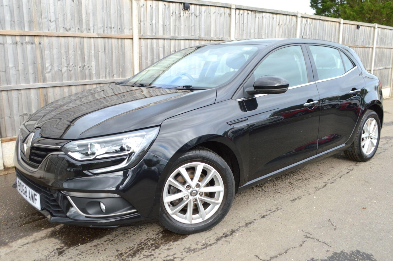 Used Renault Megane 2018 for sale - 76348721: Photo 21
