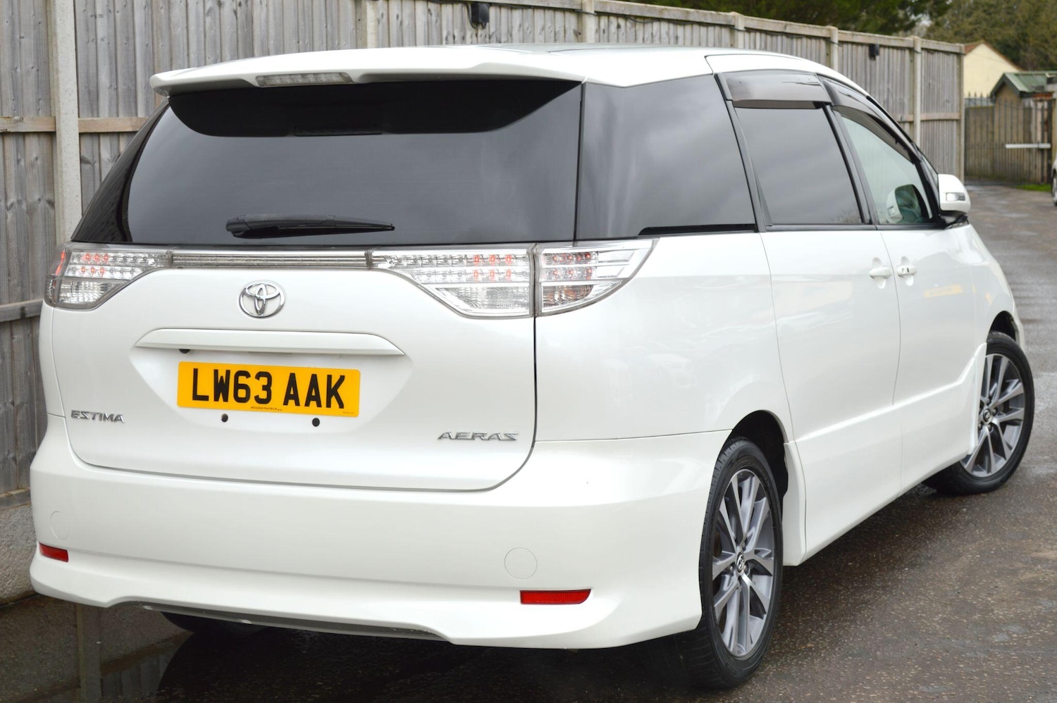 Used Toyota Estima for sale - 77633927: Photo 13