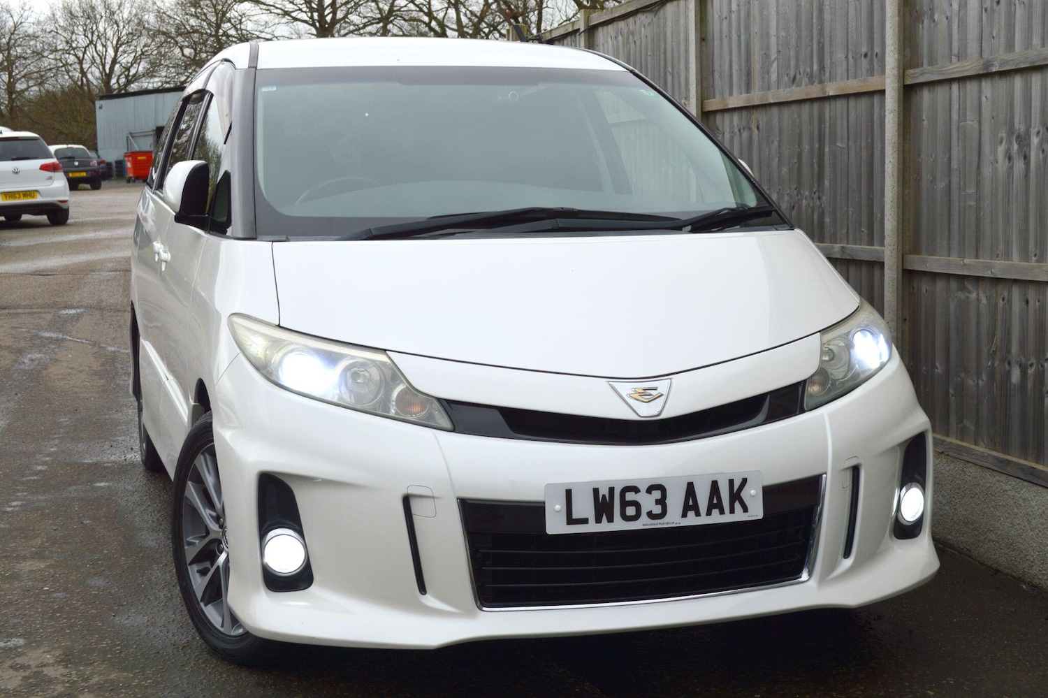 Used Toyota Estima for sale - 77633927: Photo 26