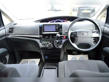 Used Toyota Estima 2013 for sale - 77633927: Photo