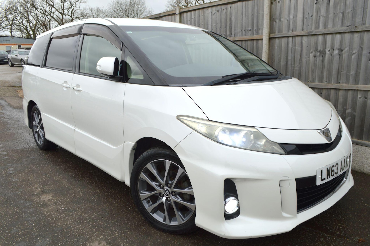 Used Toyota Estima for sale - 77633927: Photo 32