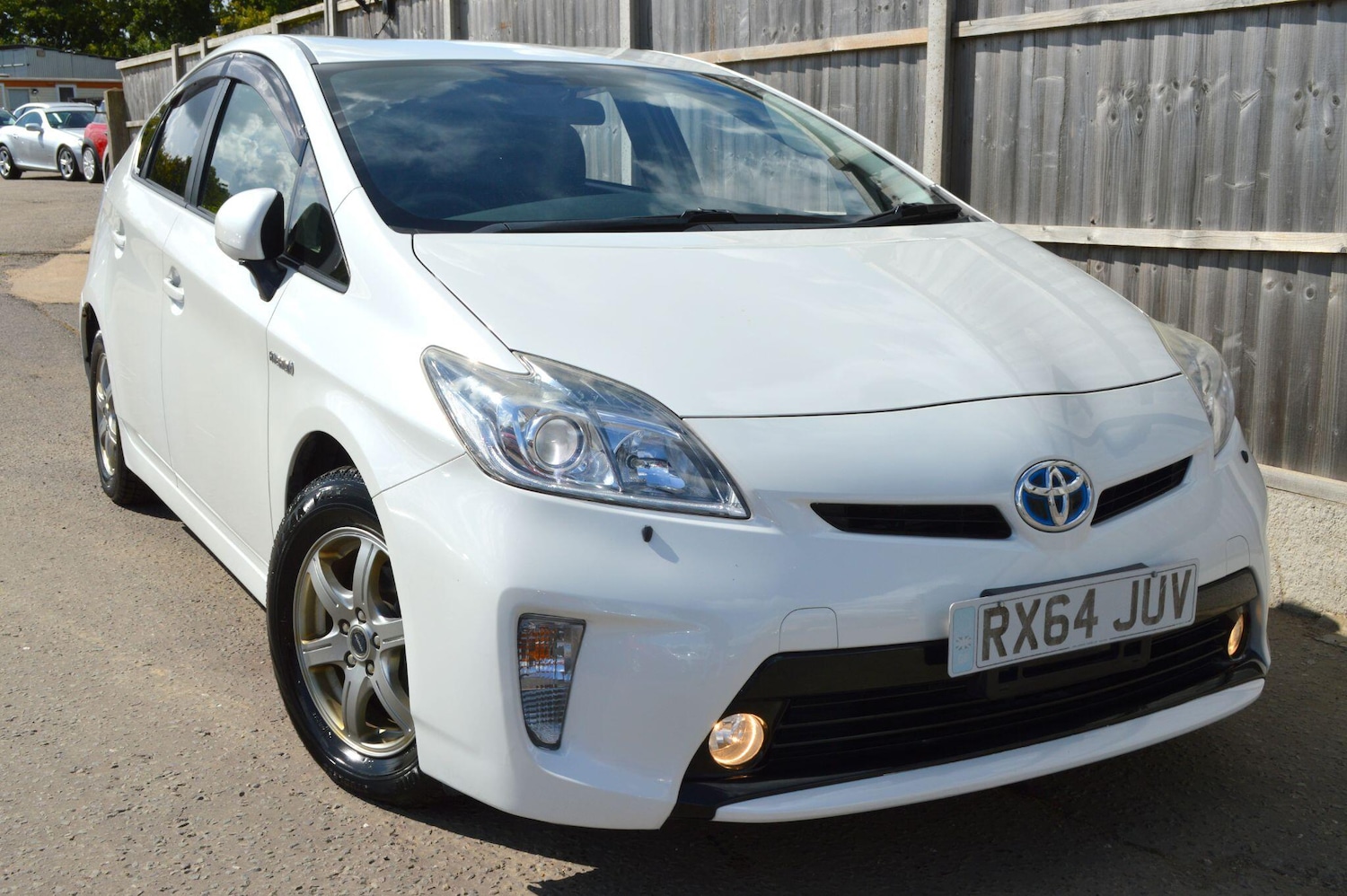 Used Toyota Prius 2020 for sale - 76472777: Photo 1