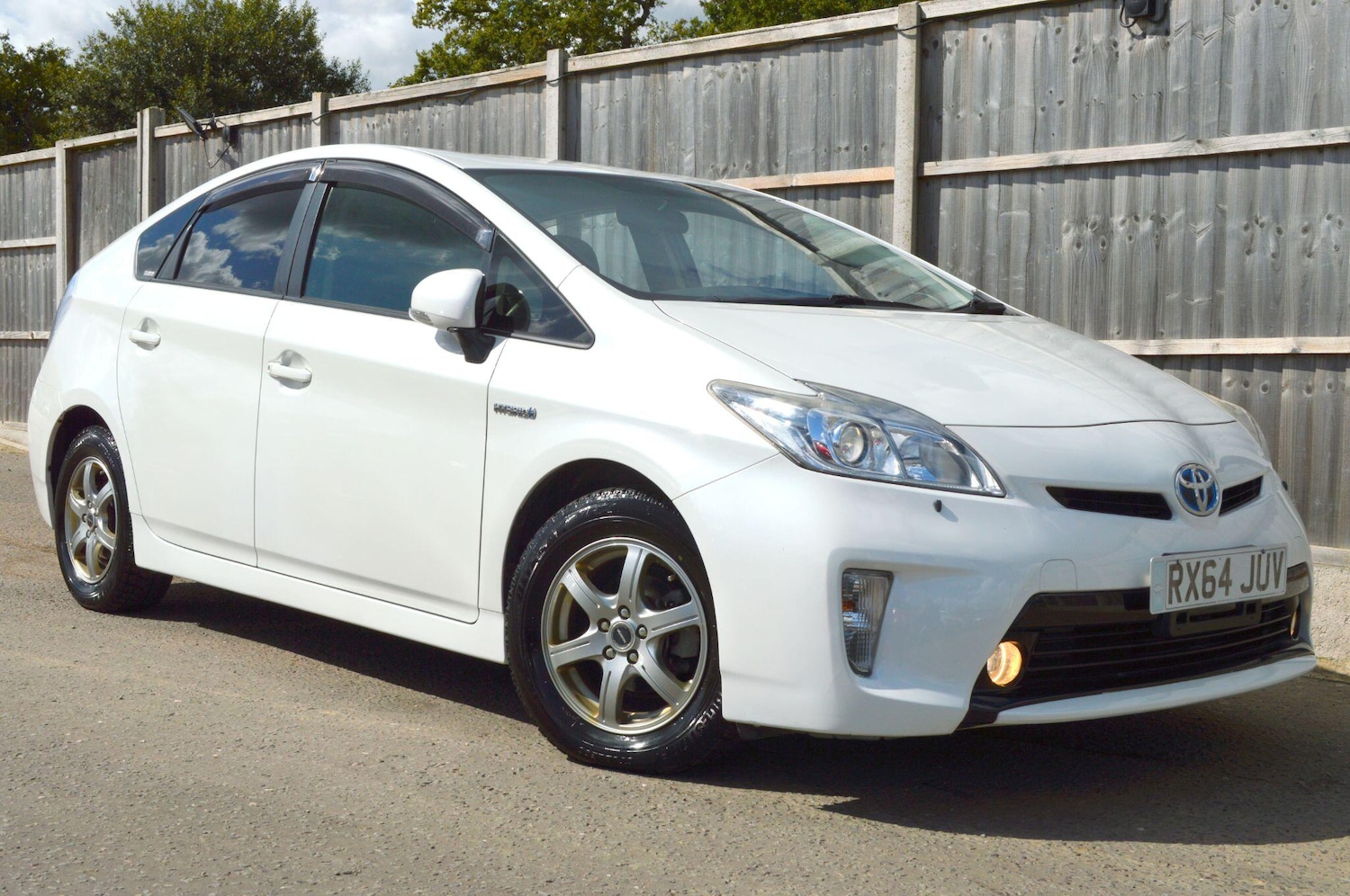 Used Toyota Prius 2020 for sale - 76472777: Photo 24