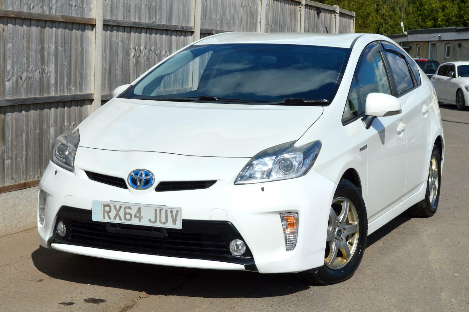 Used Toyota Prius 2020 for sale - 76472777: Photo 3