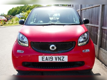 Used smart fortwo 2019 for sale - 78684993: Photo