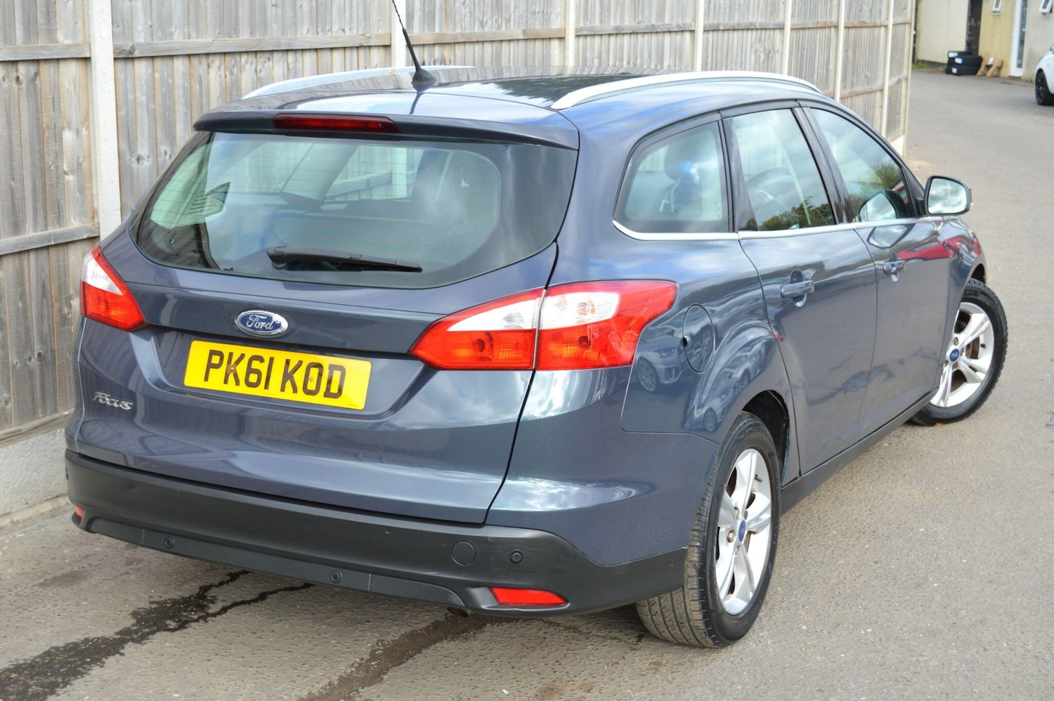 Used Ford Focus 2011 for sale - 76388890: Photo 11