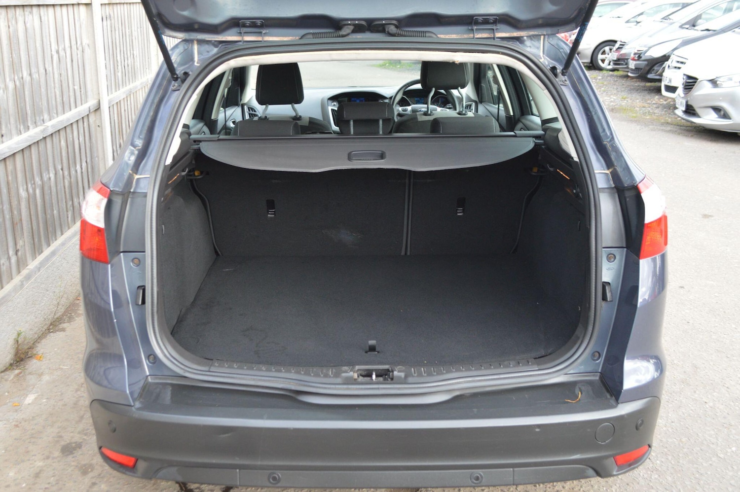 Used Ford Focus 2011 for sale - 76388890: Photo 13