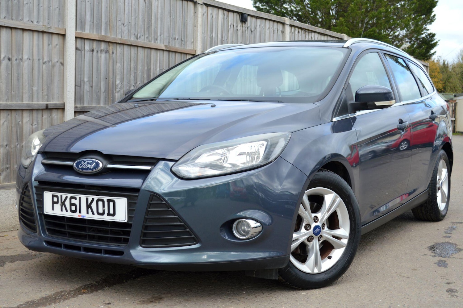 Used Ford Focus 2011 for sale - 76388890: Photo 3