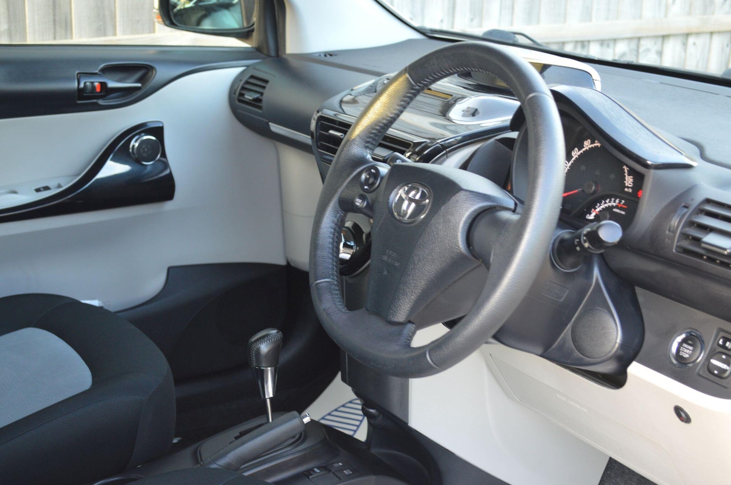 Used Toyota IQ for sale - 76560879: Photo 18
