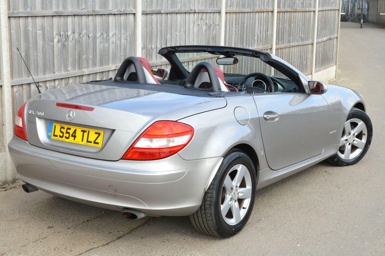 Used Mercedes-Benz SLK 2005 for sale - 76085243: Photo 10