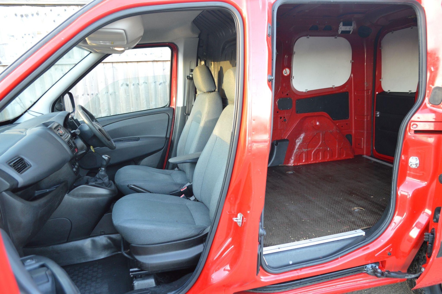 Used Fiat Doblo 2013 for sale - 76658112: Photo 12