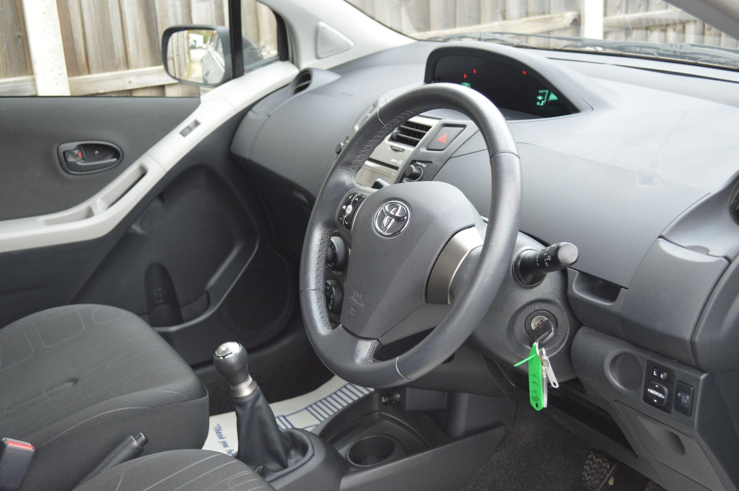 Used Toyota Yaris 2009 for sale - 76549397: Photo 17