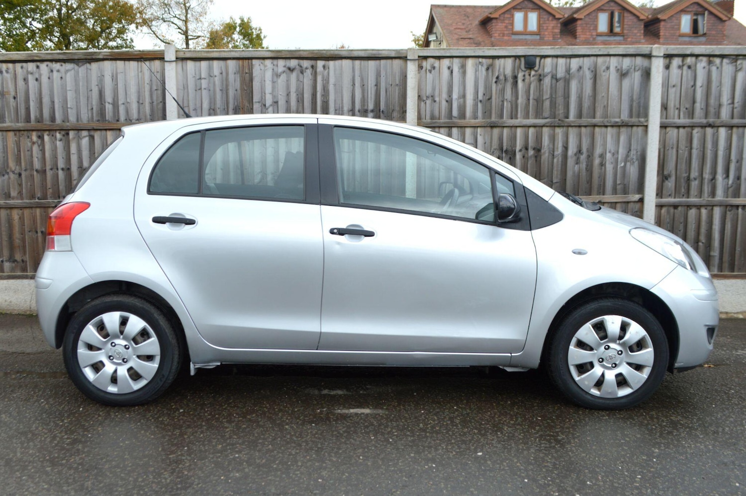 Used Toyota Yaris 2009 for sale - 76549397: Photo 23