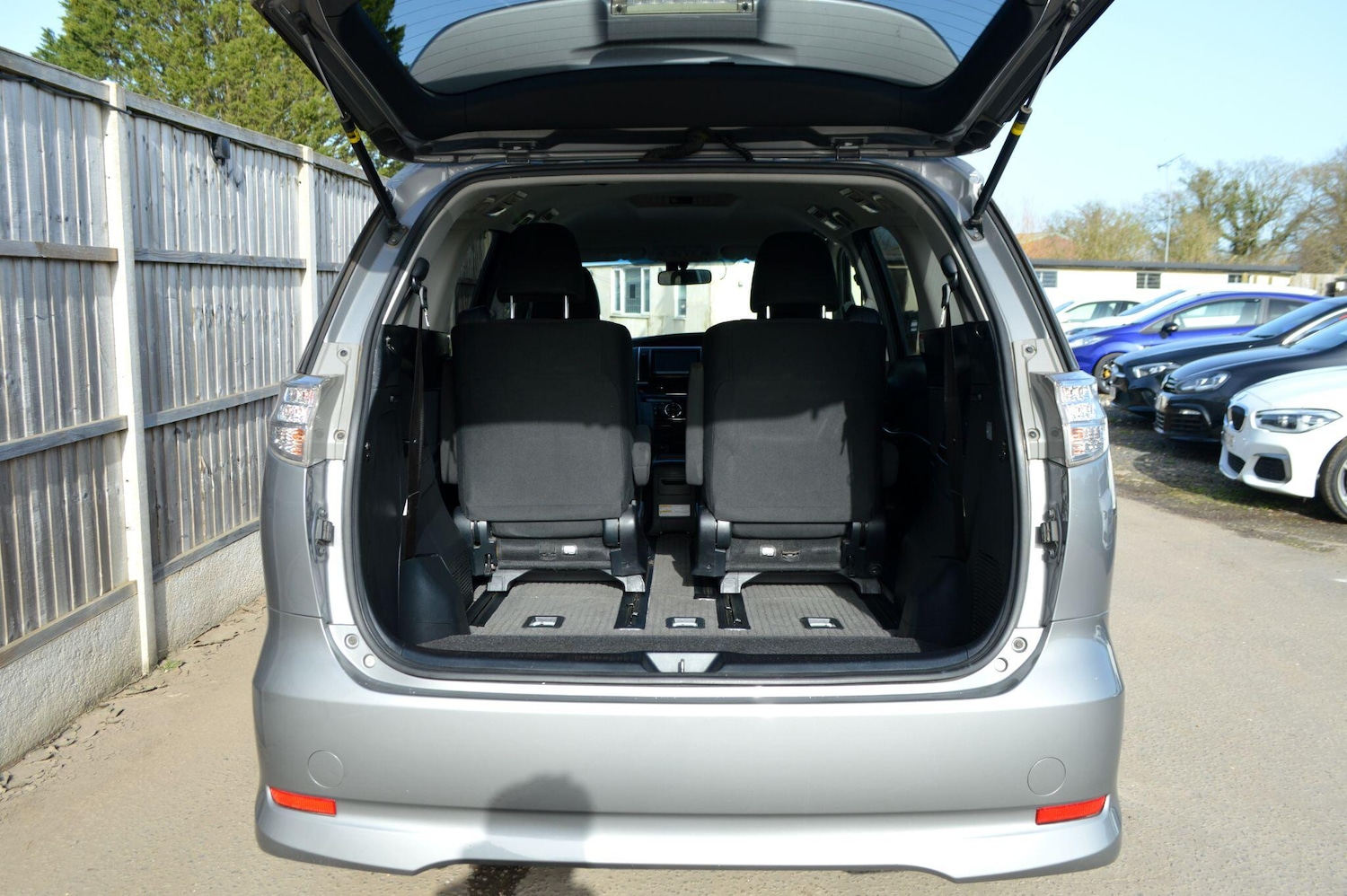 Used Toyota Estima for sale - 77784353: Photo 17