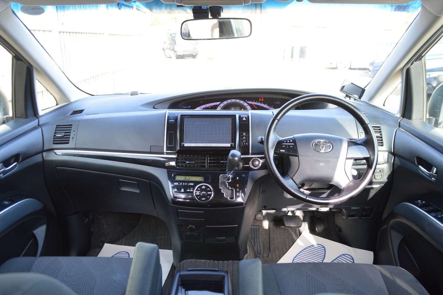 Used Toyota Estima for sale - 77784353: Photo 2