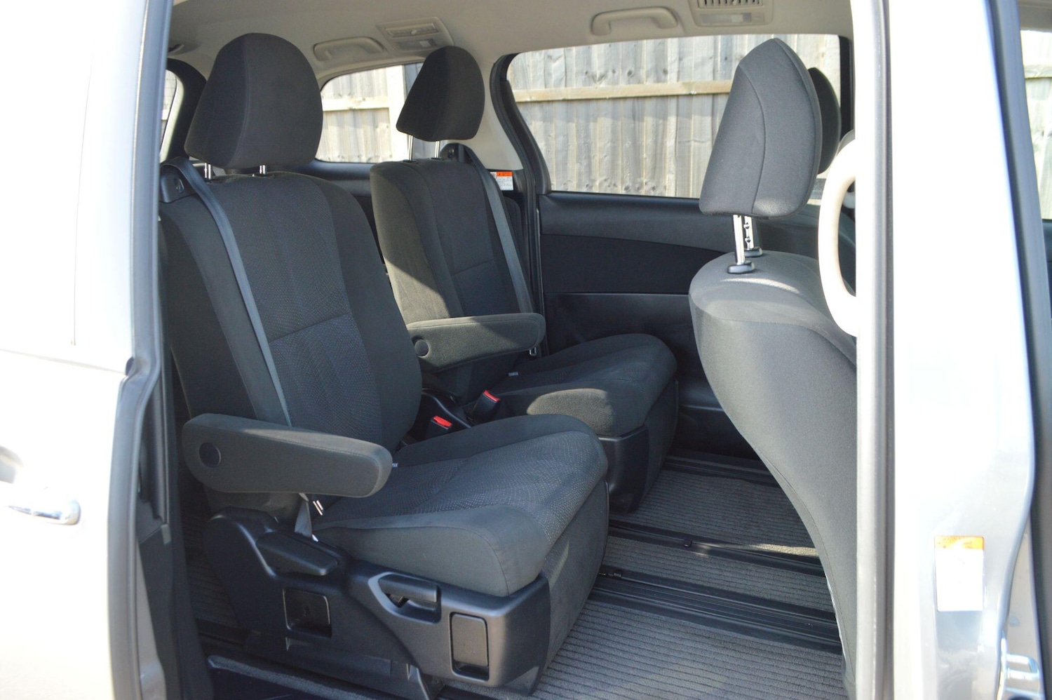 Used Toyota Estima for sale - 77784353: Photo 24