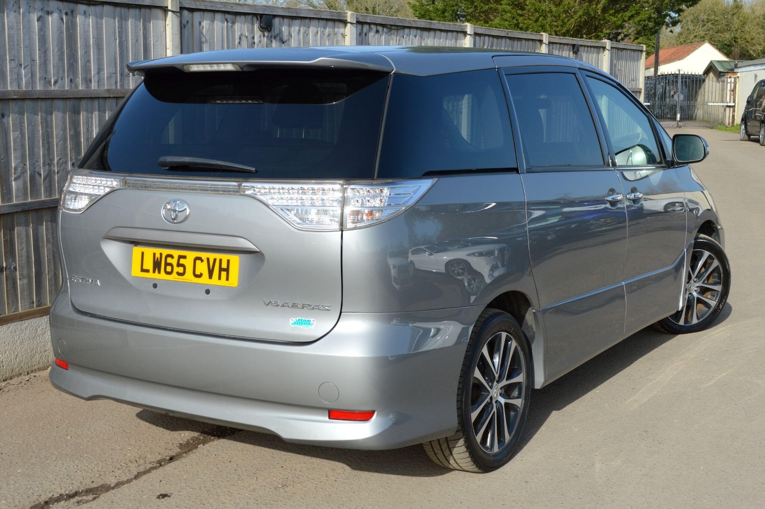 Used Toyota Estima for sale - 77784353: Photo 32