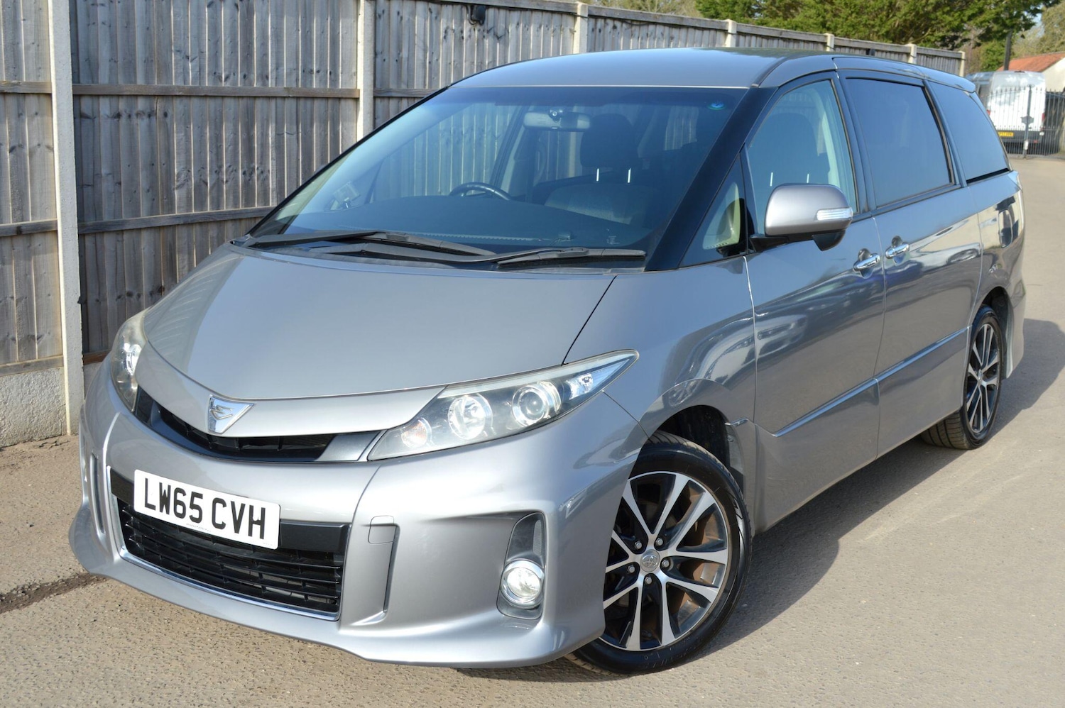 Used Toyota Estima for sale - 77784353: Photo 33