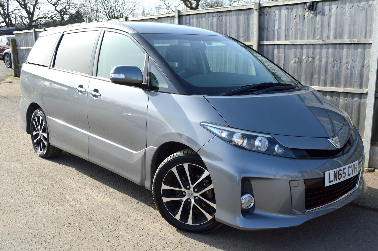 Used Toyota Estima for sale - 77784353: Photo 40