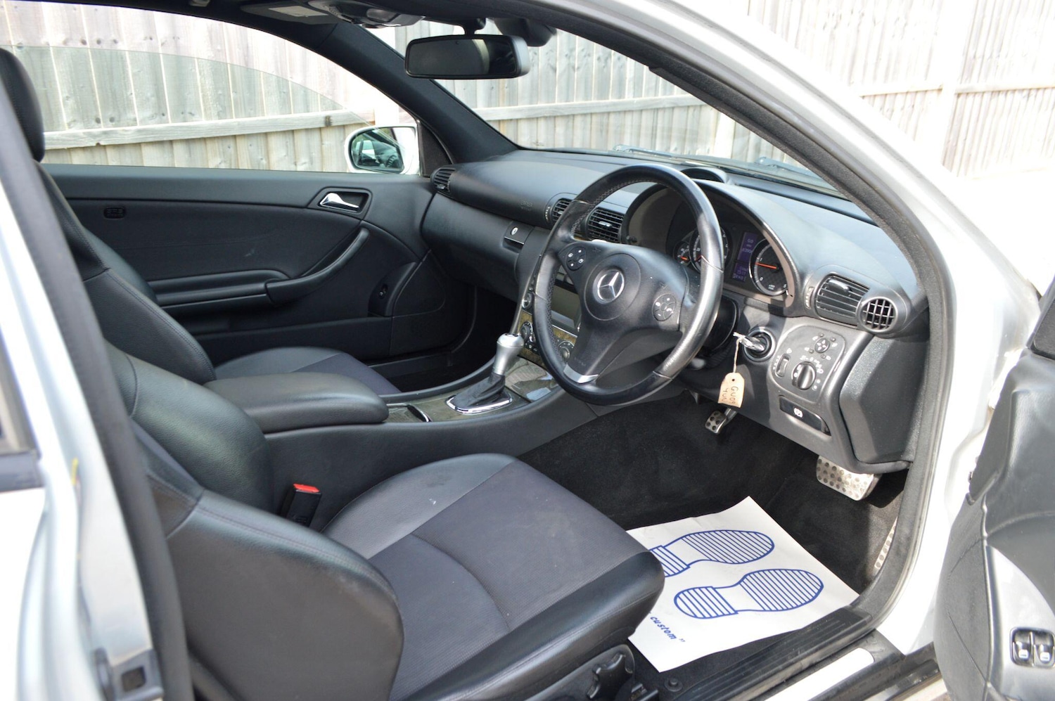 Used Mercedes-Benz CLC 2009 for sale - 76094288: Photo 2