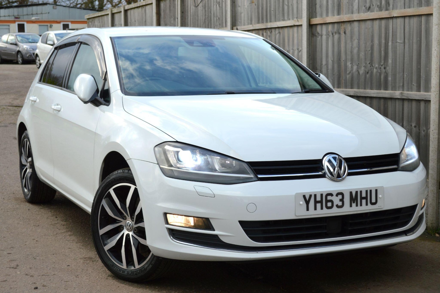 Used Volkswagen Golf 2024 for sale - 77330388: Photo 1