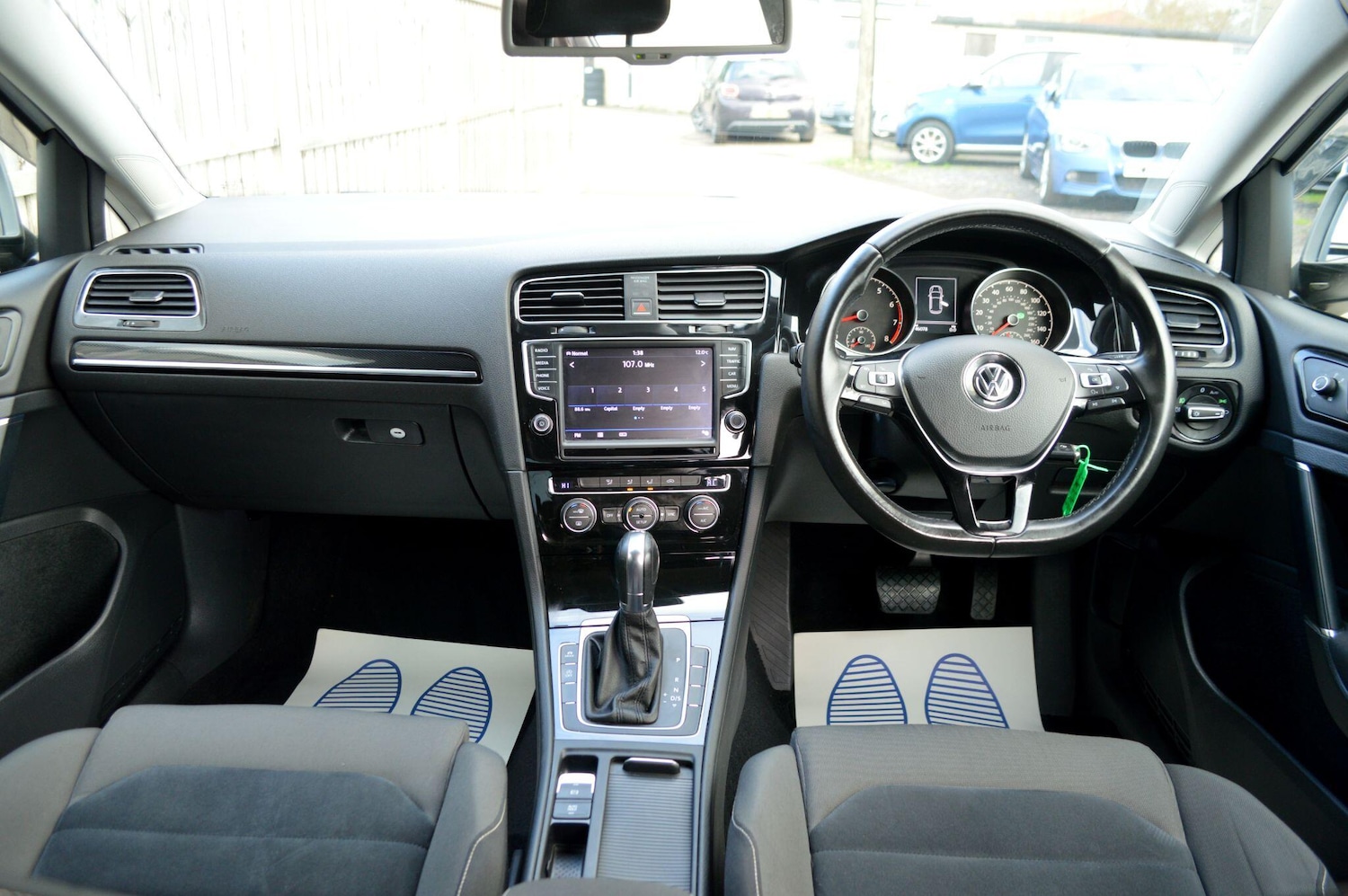 Used Volkswagen Golf 2024 for sale - 77330388: Photo 2