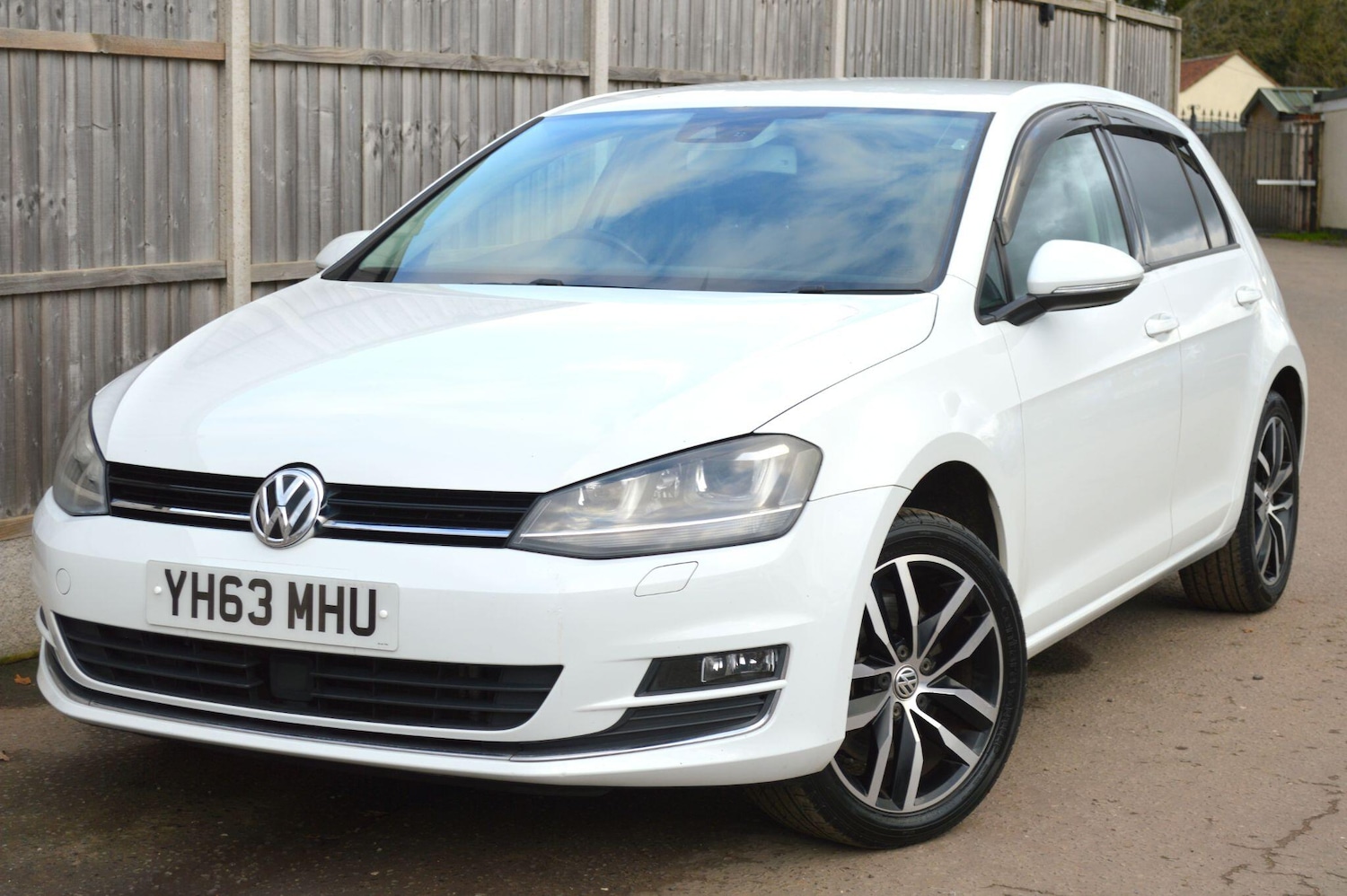 Used Volkswagen Golf 2024 for sale - 77330388: Photo 3