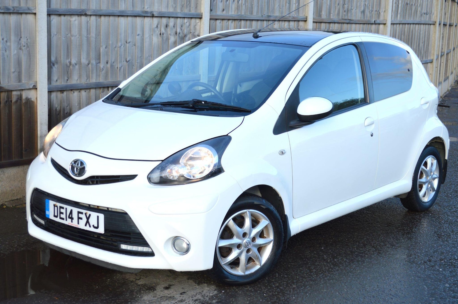 Used Toyota AYGO 2014 for sale - 76801881: Photo 14