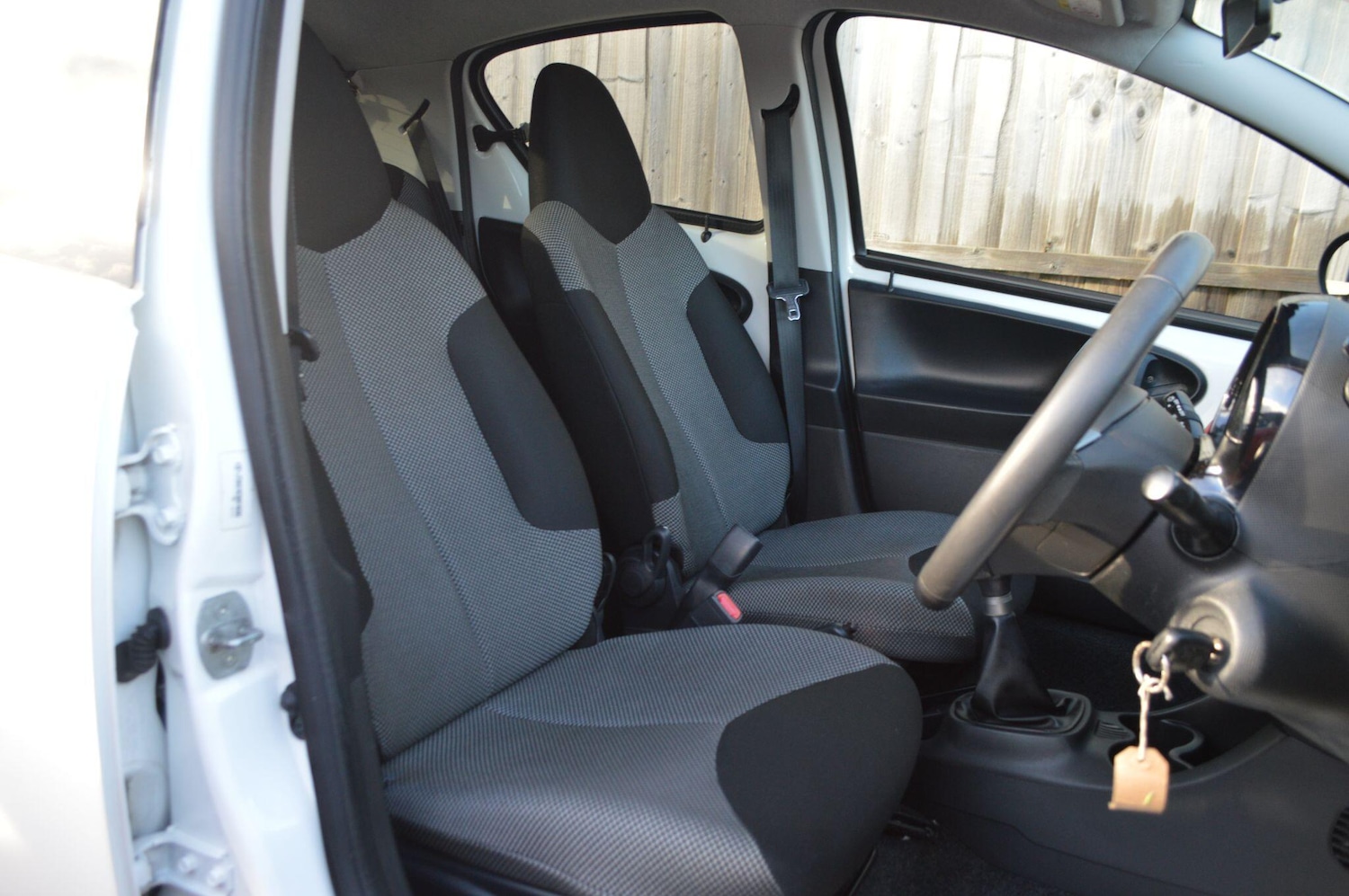 Used Toyota AYGO 2014 for sale - 76801881: Photo 15