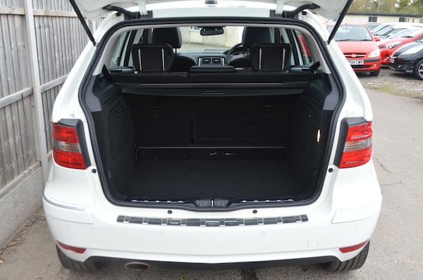 Used Mercedes-Benz B Class 2010 for sale - 76284304: Photo 13