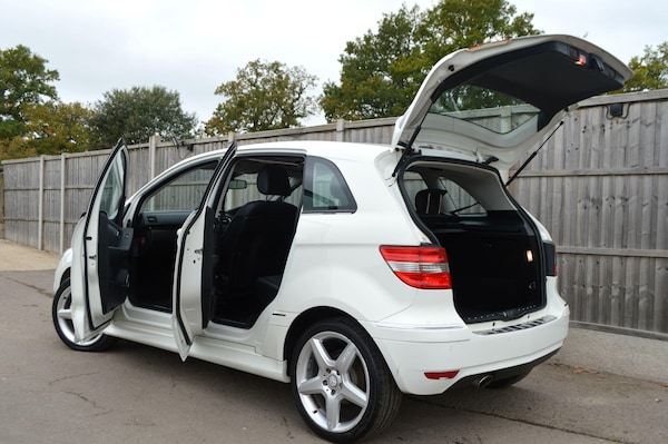 Used Mercedes-Benz B Class 2010 for sale - 76284304: Photo 15