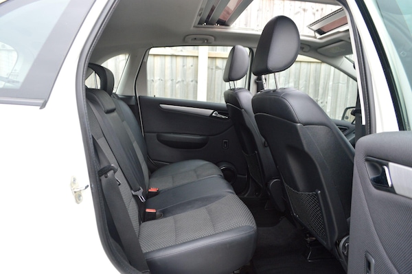 Used Mercedes-Benz B Class 2010 for sale - 76284304: Photo 8