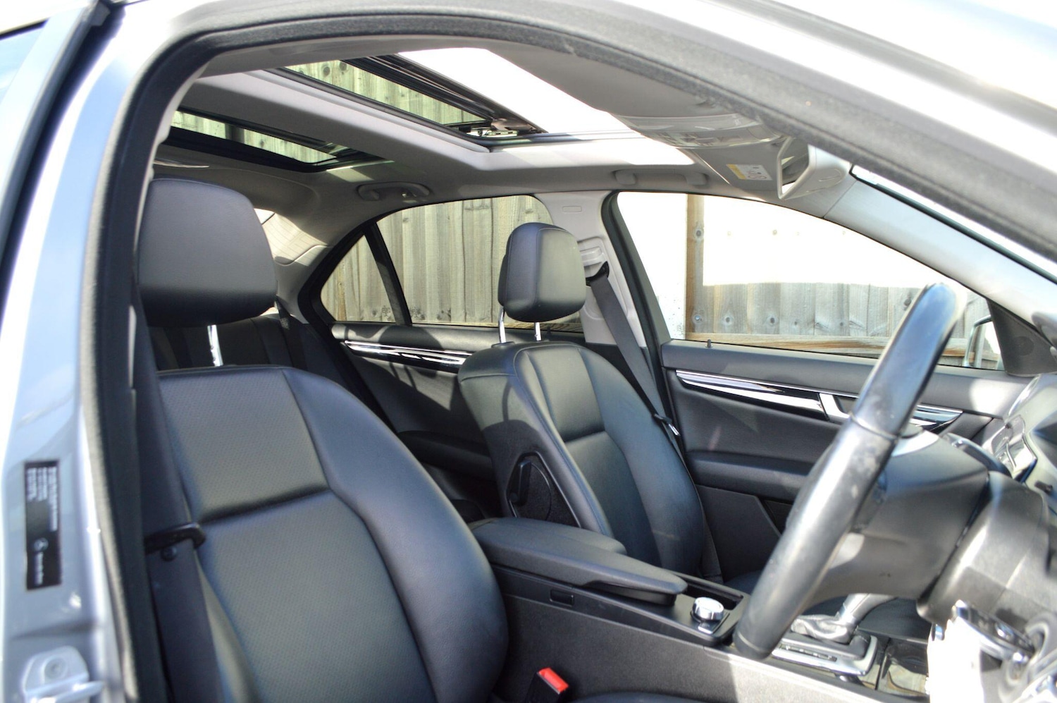 Used Mercedes-Benz C Class 2014 for sale - 76850400: Photo 19