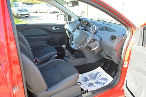 Used Renault Twingo 2014 for sale - 76189049: Photo 2