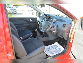 Used Renault Twingo 2014 for sale - 76189049: Photo 2