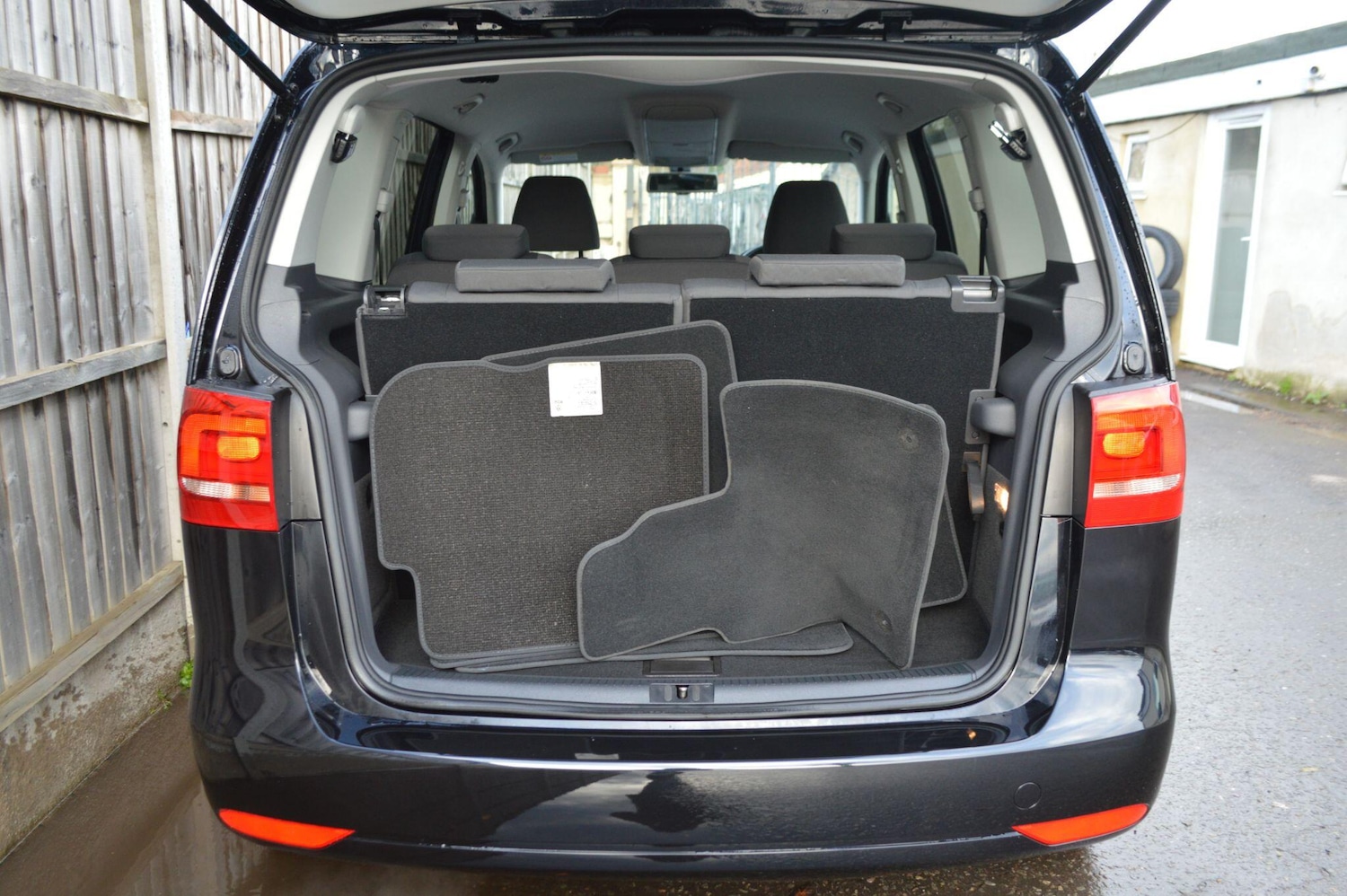 Used Volkswagen Touran 2025 for sale - 76633228: Photo 16