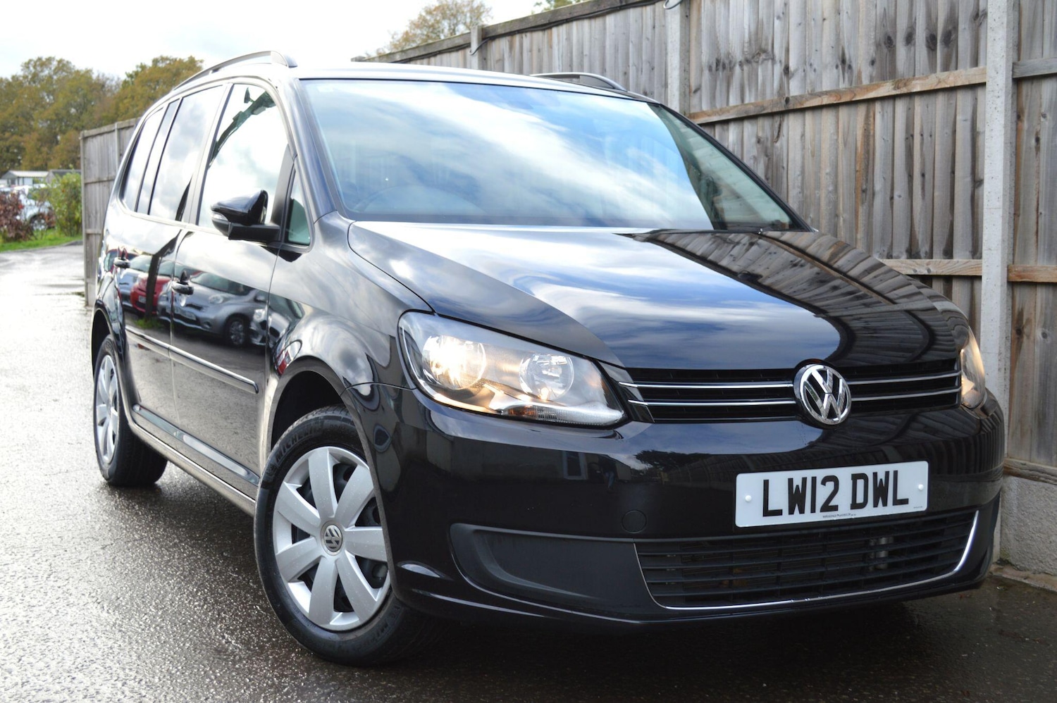 Used Volkswagen Touran 2025 for sale - 76633228: Photo 3